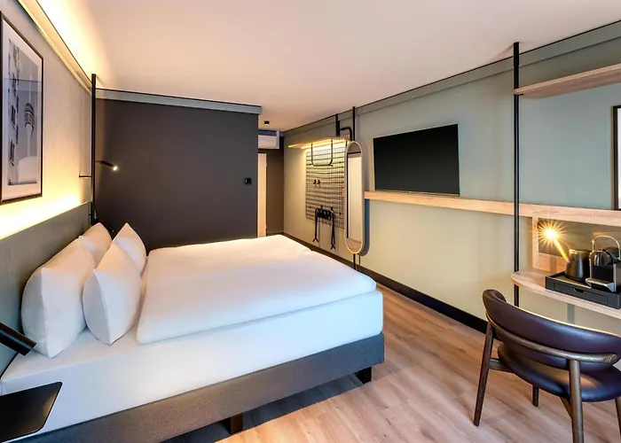 Radisson Center 3*