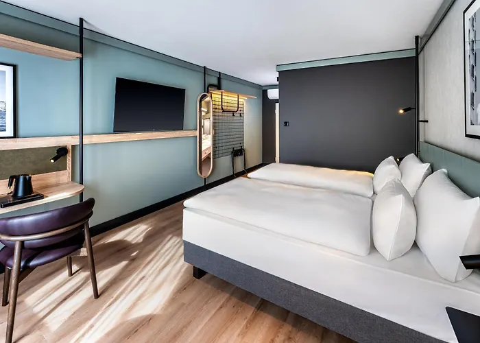 Radisson Center 3*