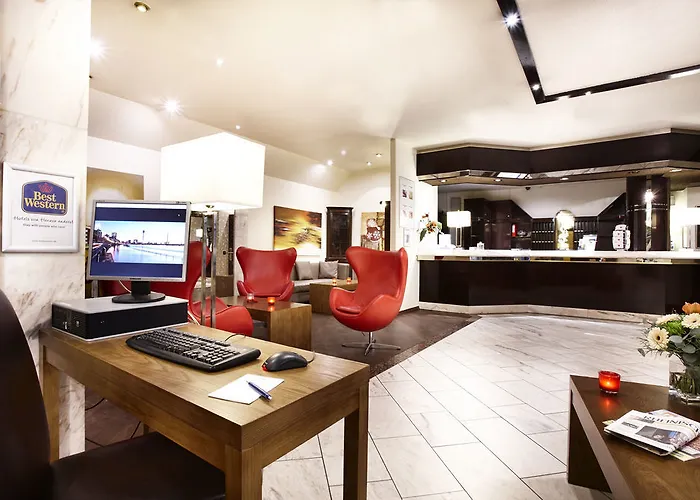 Radisson Center 3*