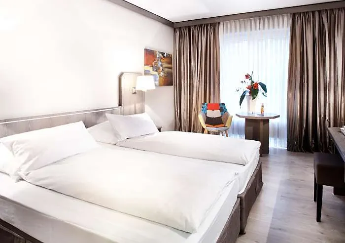 Hotel Radisson Center 3*