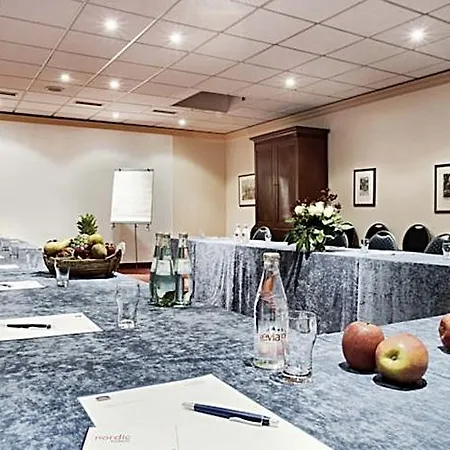 Отель Radisson Center Дюссельдорф