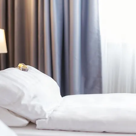 Отель Radisson Center 3*
