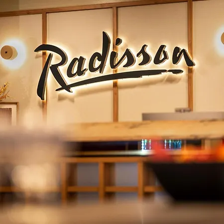Radisson Center 3*
