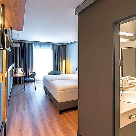 Radisson Center Hotel 3*