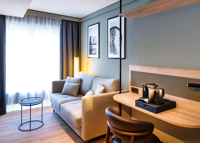 Radisson Center Hotel