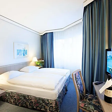 Radisson Center Hotel 3*